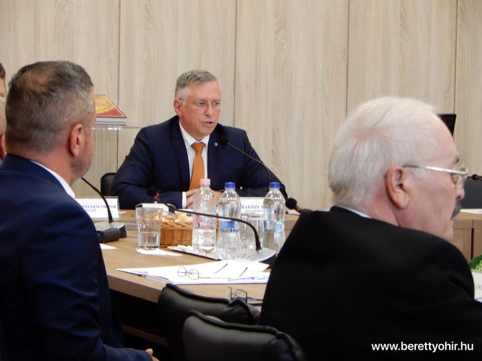 Megalakult a képviselő-testület 20